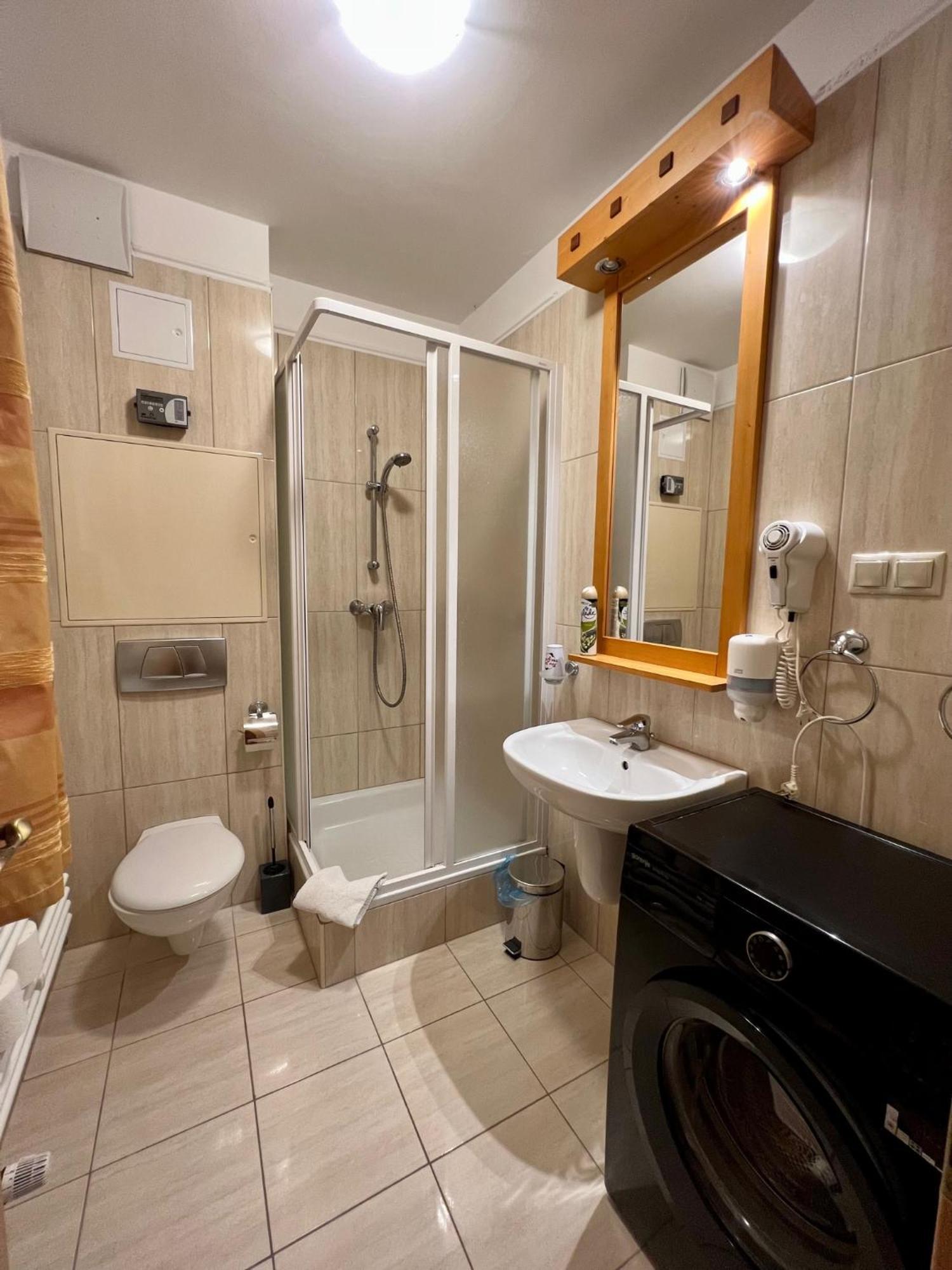 Luxus Golf Apartment Bük Buitenkant foto